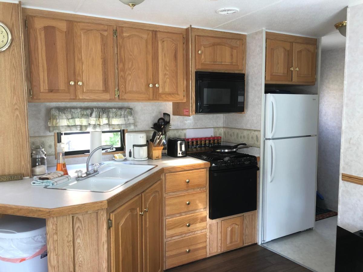 فندق Garden Bay Hideaway - Glamping & Rv المظهر الخارجي الصورة
