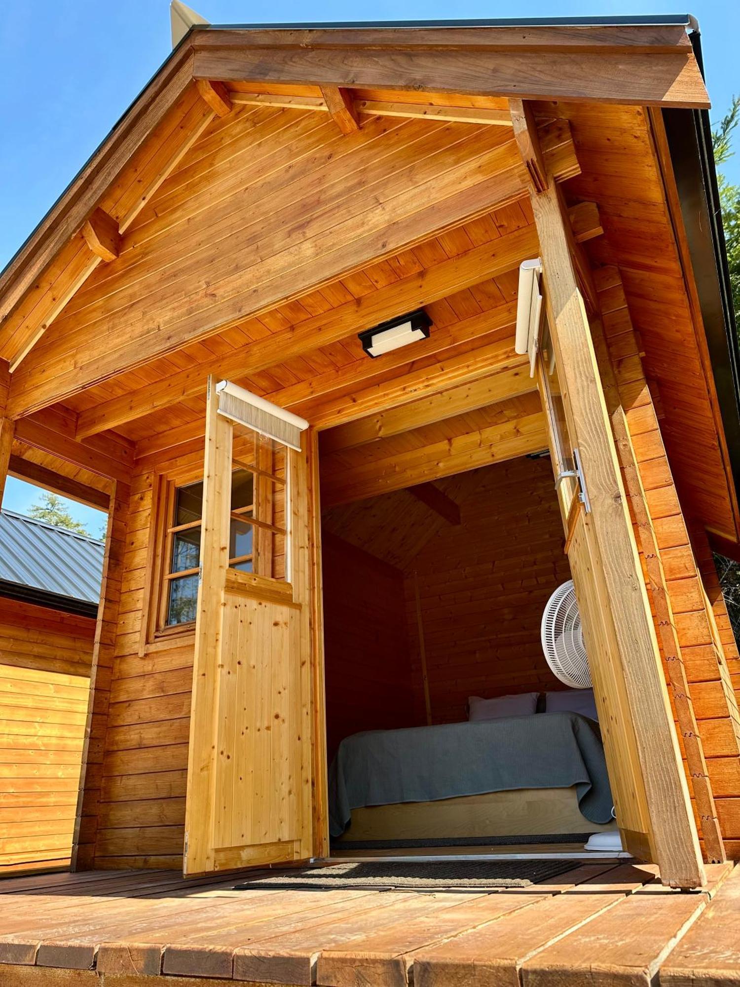 فندق Garden Bay Hideaway - Glamping & Rv المظهر الخارجي الصورة